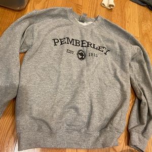Pemberley Gildan Gray Crew Neck Sweatshirt